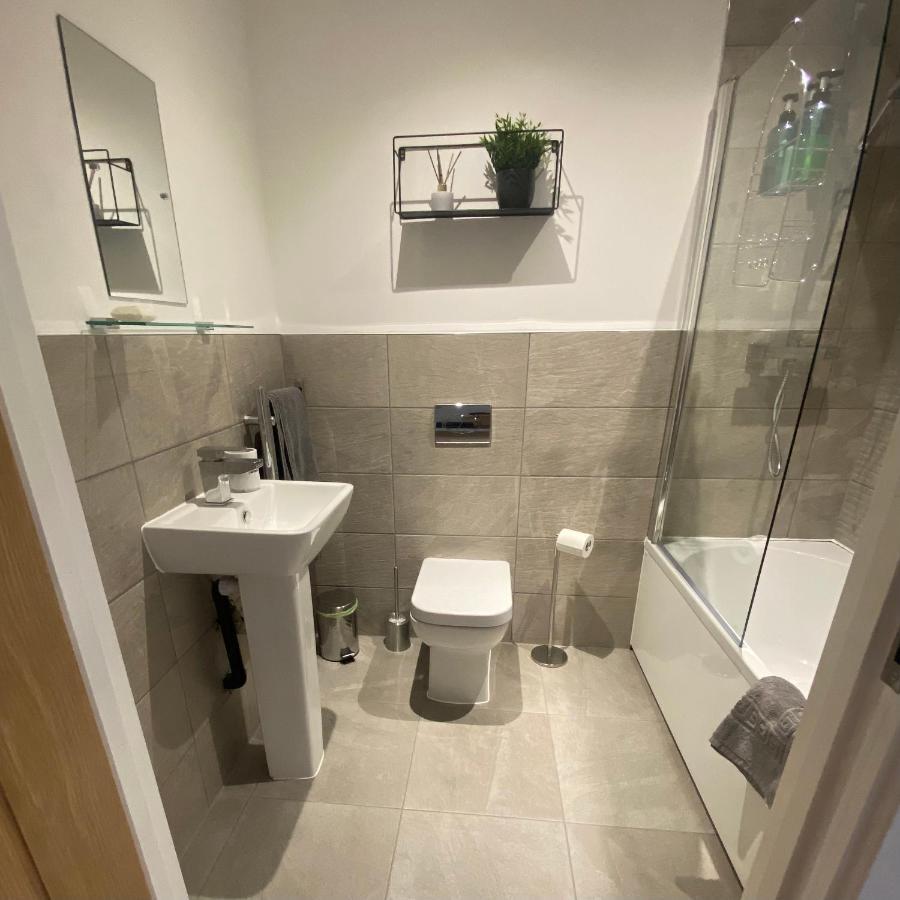 Modern 2 Bed Apartment/Free Parking/Near City/Self-Check In Handsworth Екстериор снимка