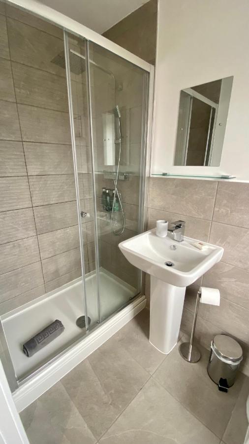 Modern 2 Bed Apartment/Free Parking/Near City/Self-Check In Handsworth Екстериор снимка