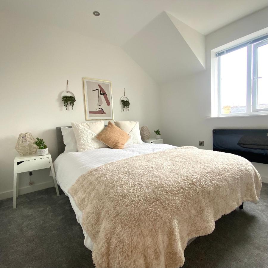 Modern 2 Bed Apartment/Free Parking/Near City/Self-Check In Handsworth Екстериор снимка